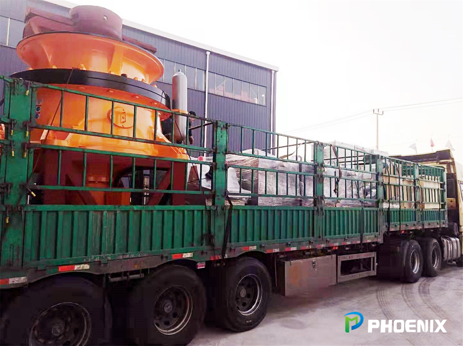 铁矿石生产线设备装车完毕