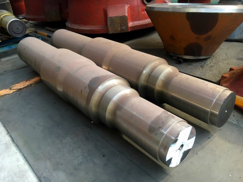 圆锥破碎机主轴